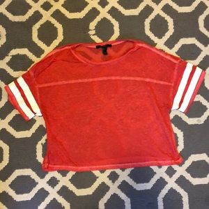 Cropped baseball tee